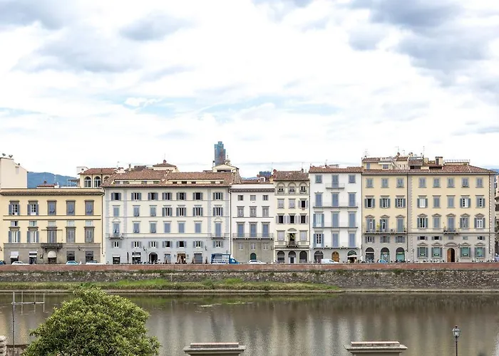 San Frediano Mansion 2*