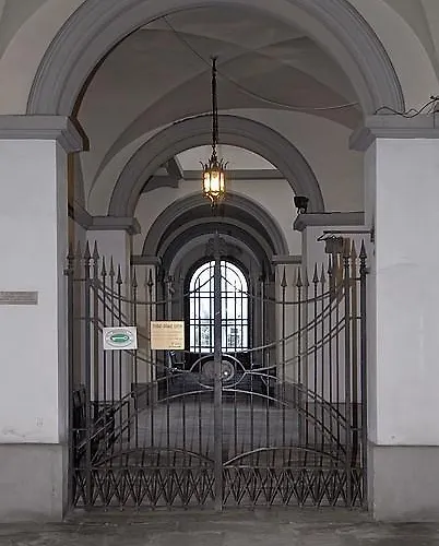 Konukevi San Frediano Mansion 2*
