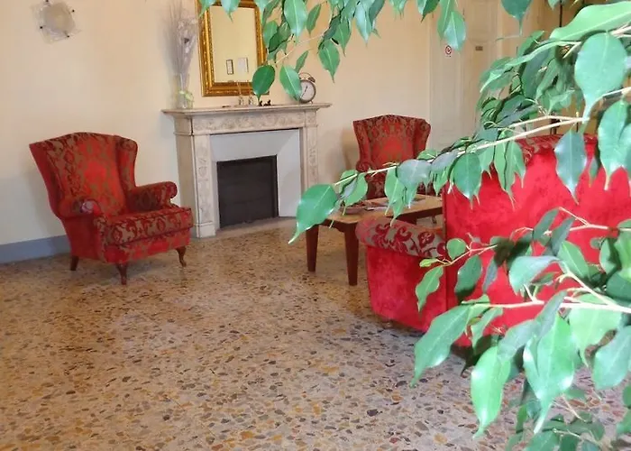 Konukevi San Frediano Mansion 2*