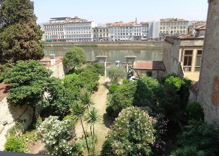 Konukevi San Frediano Mansion Floransa