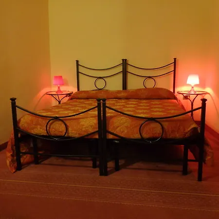 بيت ضيافة San Frediano Mansion 2*